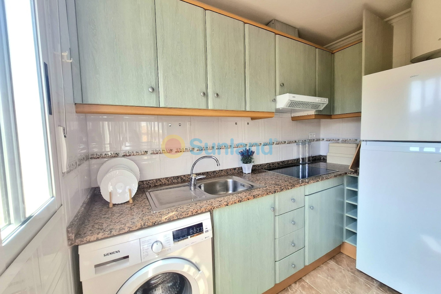 Resale - Apartamento - Torrevieja - Centro