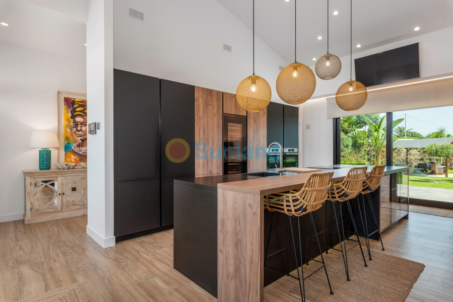 Resale - Villa - Elche/Elx