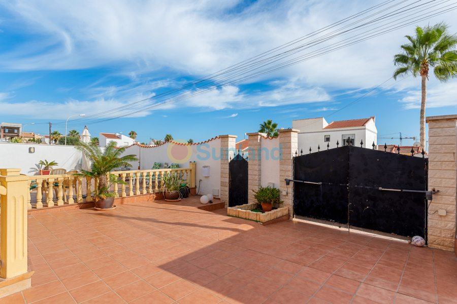 Segunda mano - Chalet - Ciudad Quesada - Rojales