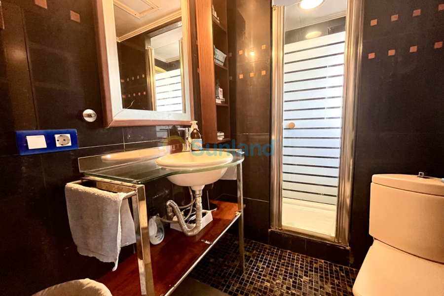 Resale - A - Torrevieja