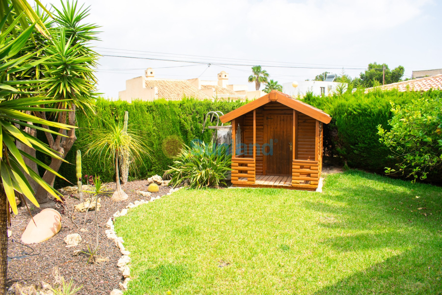 Använda fastigheter - Villa - Orihuela Costa - MUY CERCA DE LA PLAYA