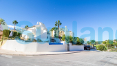 Resale - Villa - Orihuela Costa - Campos de Golf