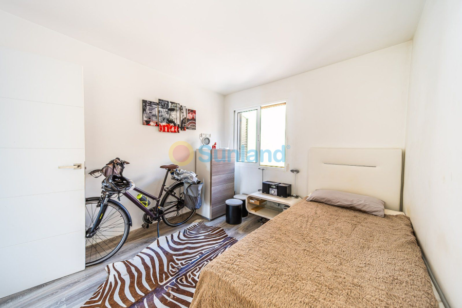 Resale - Apartamento - Torrevieja - Playa del Cura