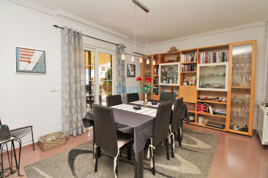 Resale - Villa - Villamartin - Los Dolses