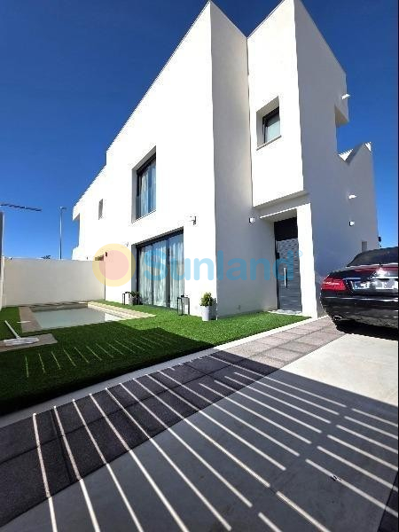 Segunda mano - Chalet - Benijofar