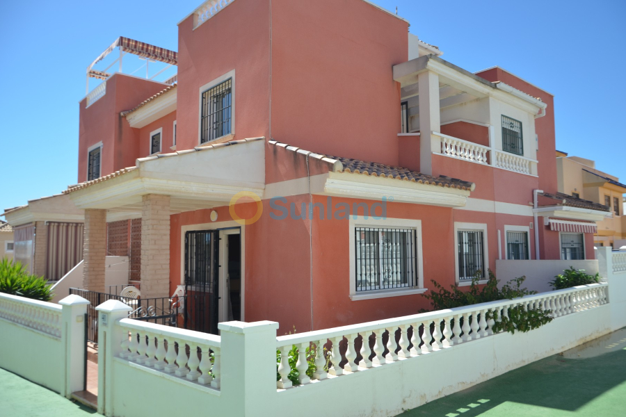 Brukte eiendommer - Villa - Torrevieja - Los Balcones