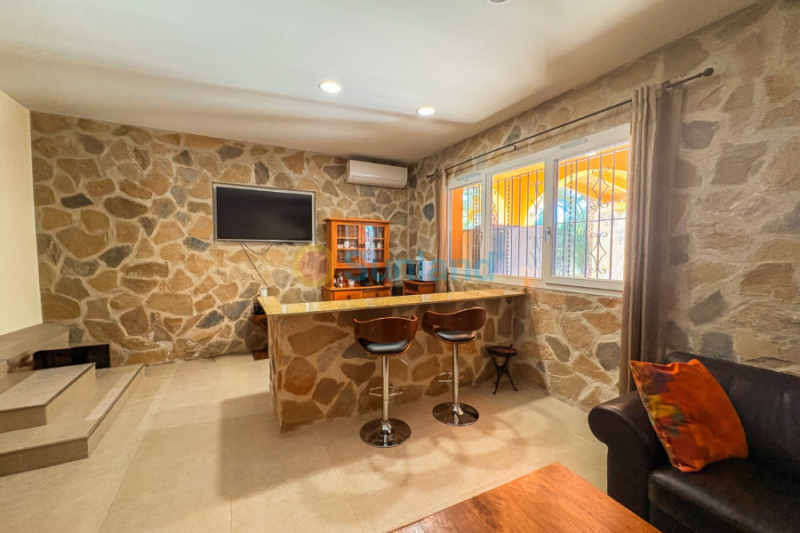 Brukte eiendommer - Villa - Elche - Las Bayas