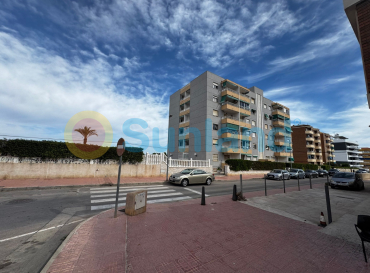 Lägenhet - Använda fastigheter - Torrevieja - Punta Prima