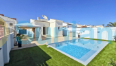 Resale - Villa - Torrevieja - La Siesta