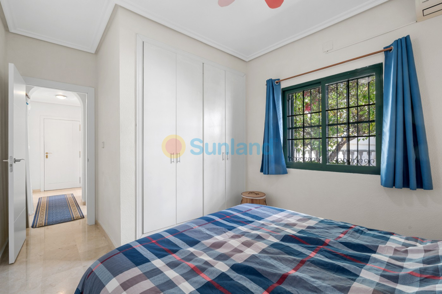 Segunda mano - Chalet - Orihuela Costa - Los Dolses