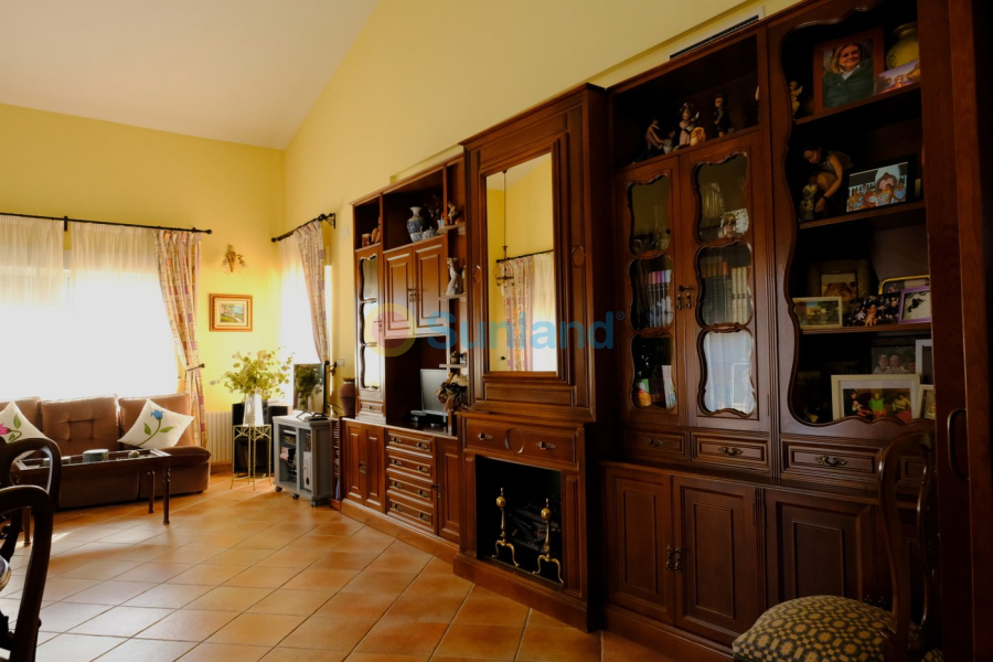 Använda fastigheter - Villa - Orihuela