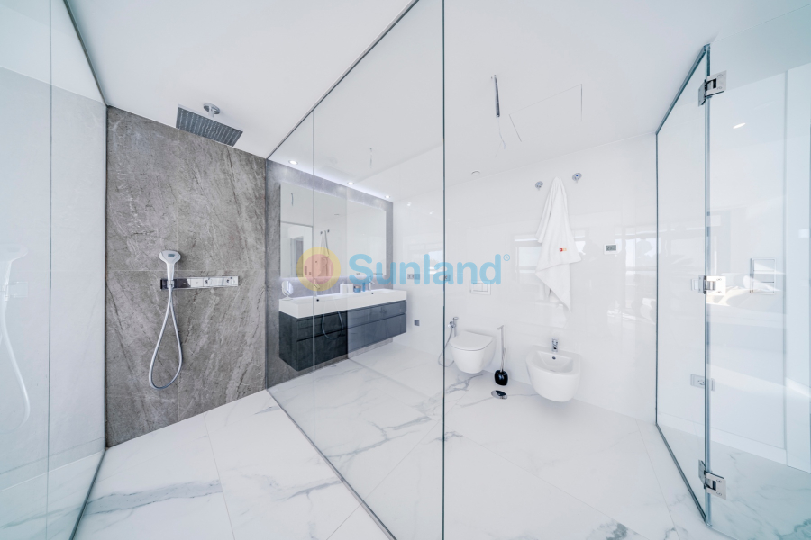 Resale - Apartment - Benidorm