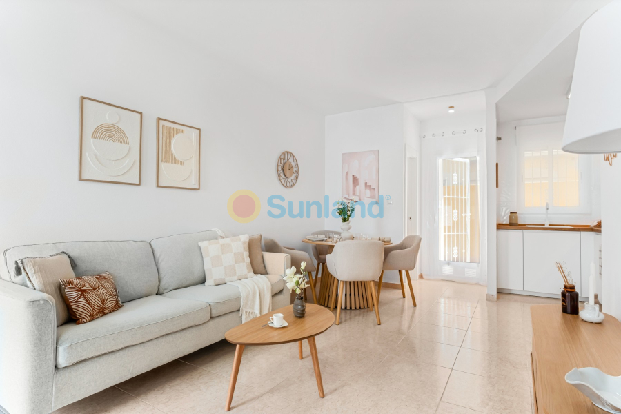 Resale - Townhouse - Orihuela Costa - Villamartín