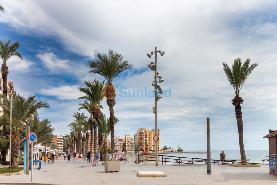 Använda fastigheter - Lägenhet - Torrevieja - Playa del Cura