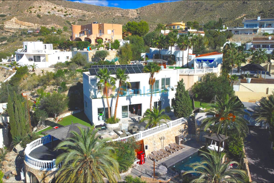 Resale - Villa - El Campello - Coveta Fumá