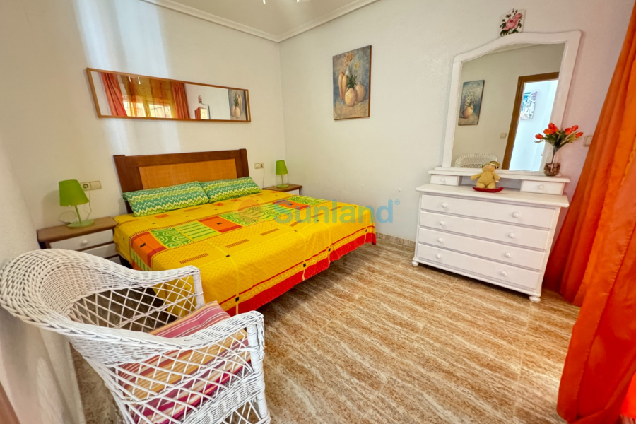 Resale - Apartment - Guardamar del Segura - 