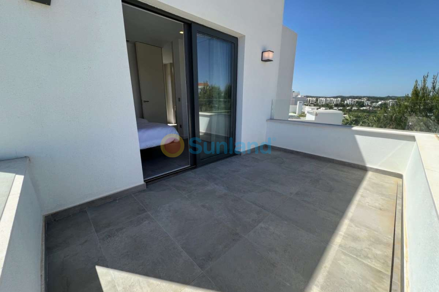 Resale - Villa - Orihuela - Las Colinas Golf