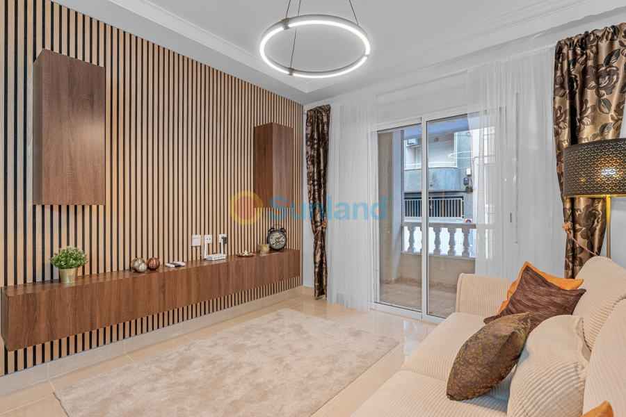 Använda fastigheter - Lägenhet - Torrevieja - Playa del Cura