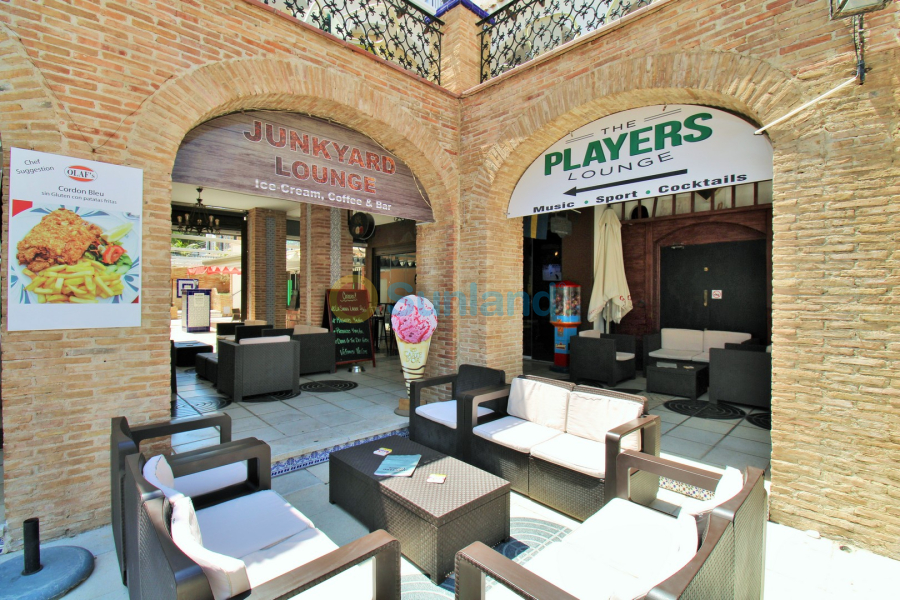 Resale - Commercial - Villamartin