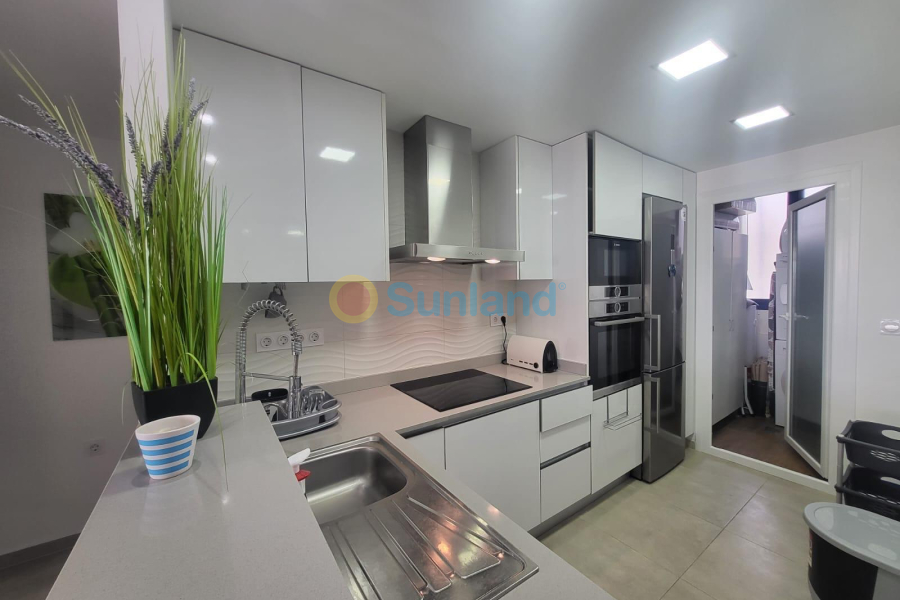 Använda fastigheter - Lägenhet - Torrevieja - Punta Prima
