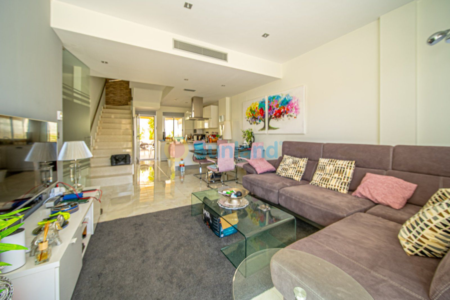 Brukte eiendommer - Villa - Orihuela Costa - Lomas De Cabo Roig