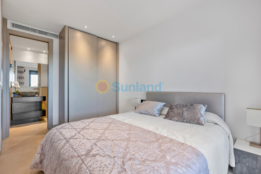 Resale - Apartment - Orihuela Costa