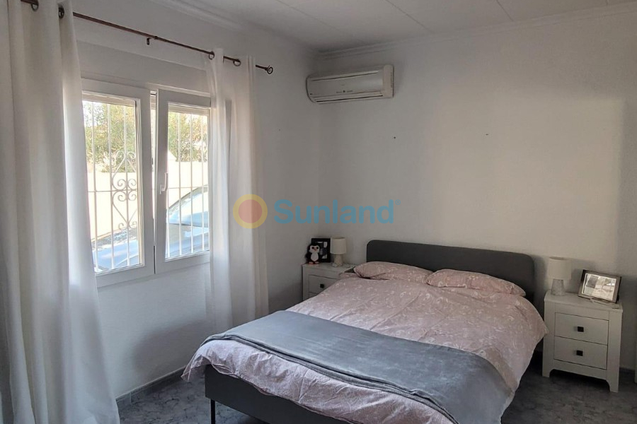Segunda mano - Chalet - San Fulgencio - Urbanización La Marina