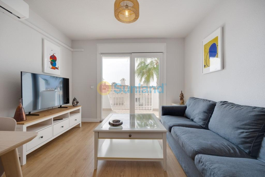 Resale - Apartment - Orihuela Costa - Campoamor