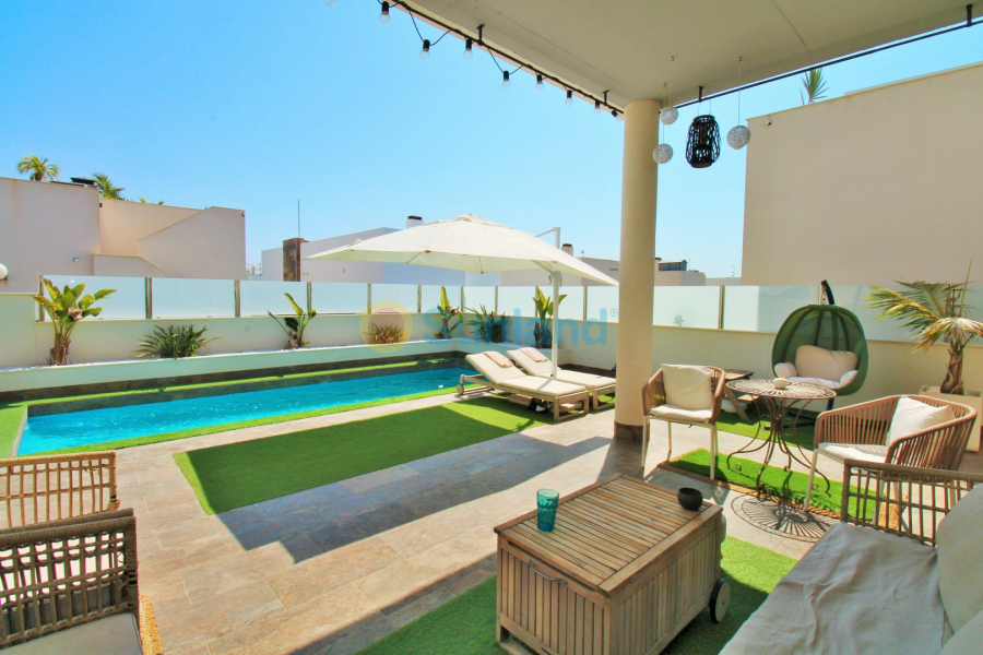 Använda fastigheter - Villa - Villamartin