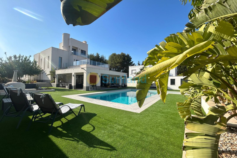 Resale - Villa - Orihuela costa - 