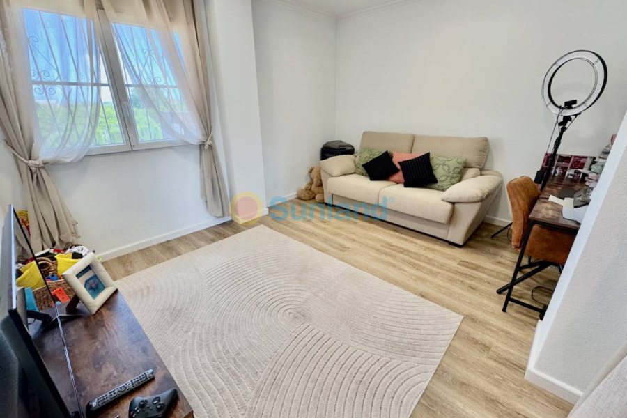 Resale - Villa - Rojales