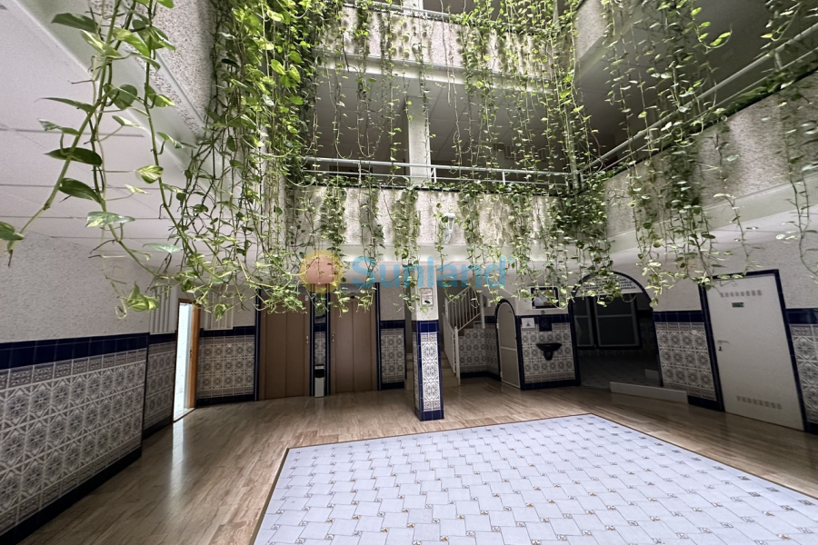 Resale - A - Torrevieja