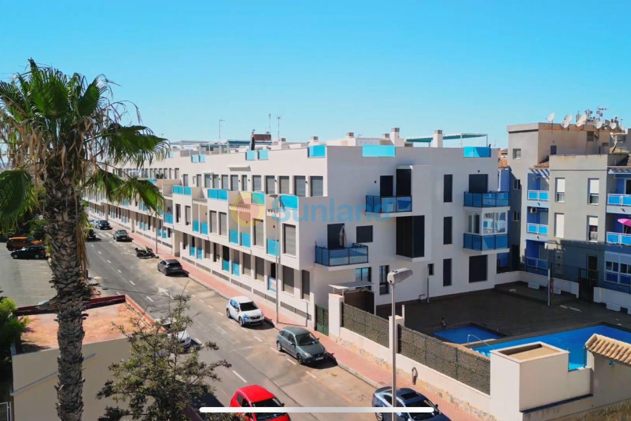 Resale - Apartment - Torrevieja - Centro