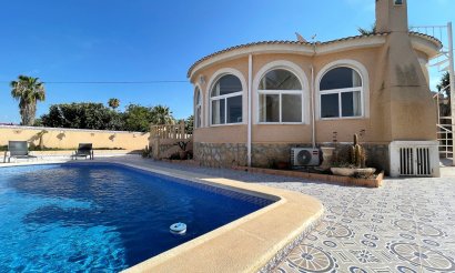 Resale - Villa - Ciudad Quesada - 