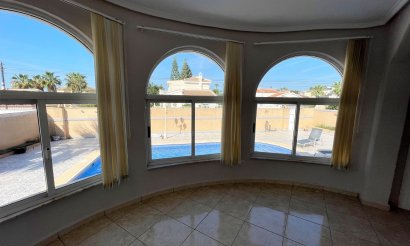 Resale - Villa - Ciudad Quesada - 