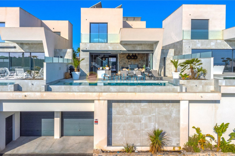 Resale - Villa - Ciudad Quesada