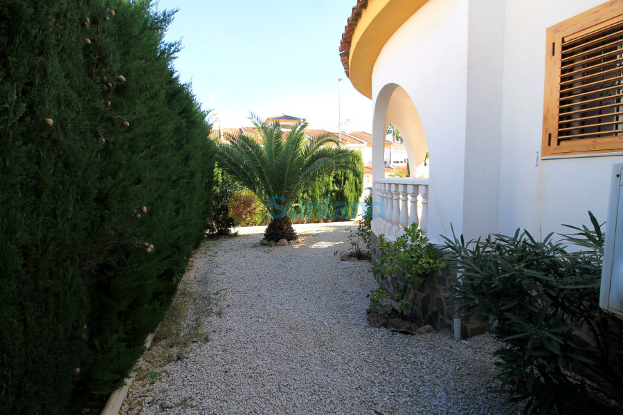 Resale - Villa - Orihuela Costa - Mil Palmeras