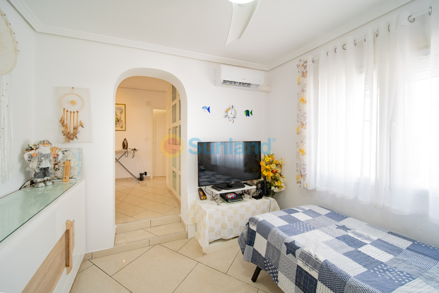 Brukte eiendommer - Villa - Orihuela Costa - La Florida