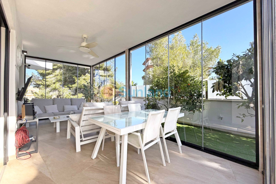 Använda fastigheter - Villa - Orihuela Costa - Villamartin