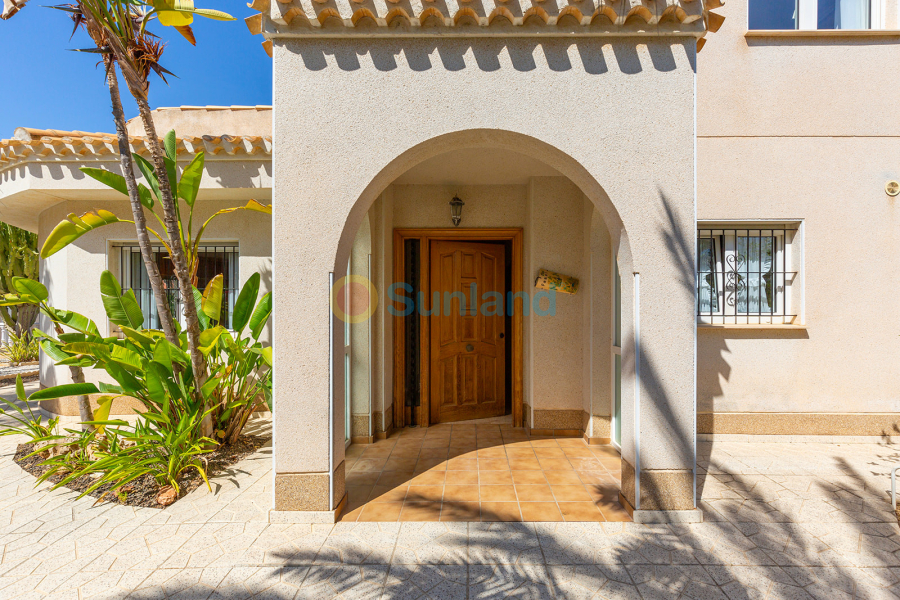 Вторичка - Bилла - Orihuela Costa - Cabo Roig