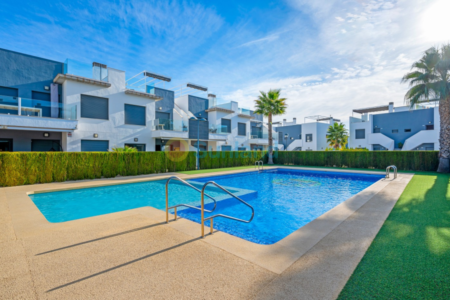 Resale - Apartment - Orihuela costa - 