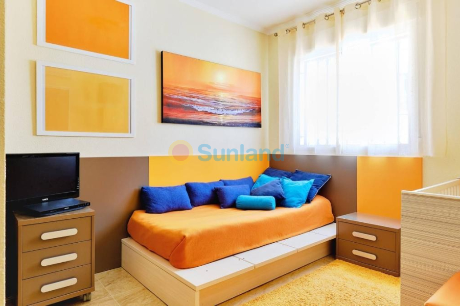 Verkauf - Apartment - Orihuela Costa - Campoamor