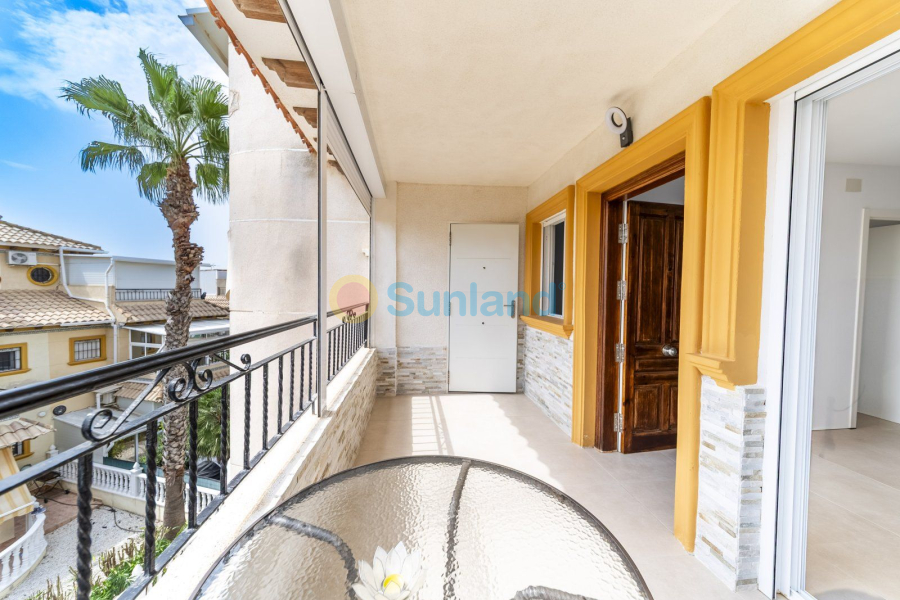Resale - Apartamento - Torrevieja - Punta Prima