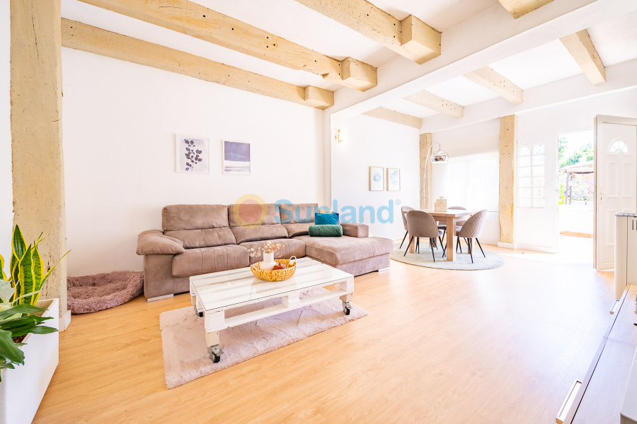 Resale - Villa - Torrevieja - Los Balcones