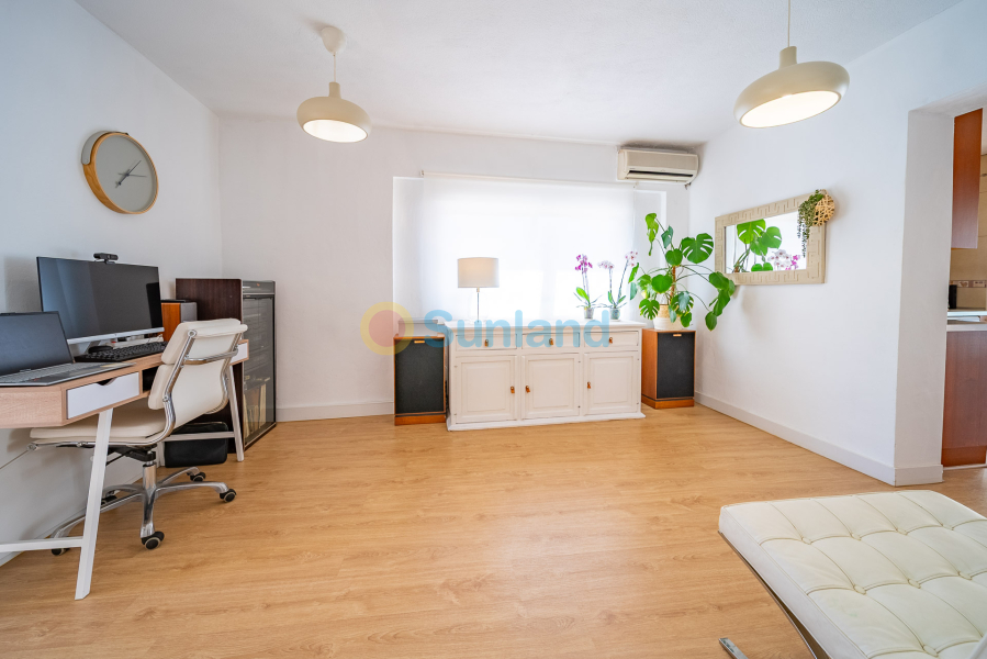 Resale - Villa - Torrevieja - Los Balcones