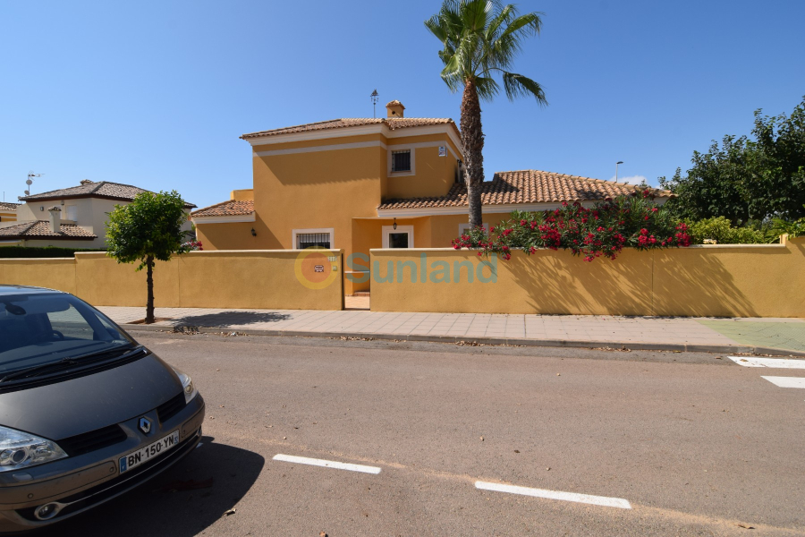 Resale - Villa - Torre de la Horadada