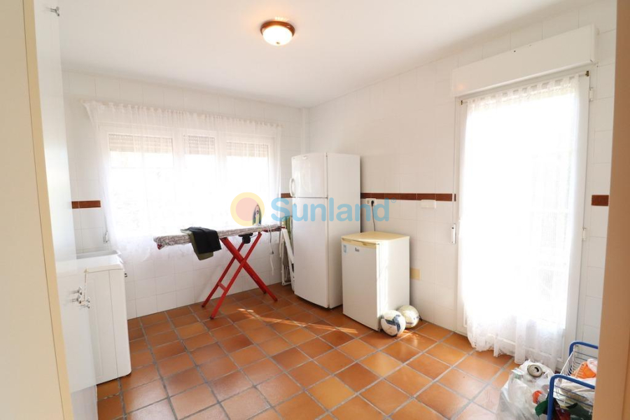 Resale - Villa - Orihuela costa - RioMar