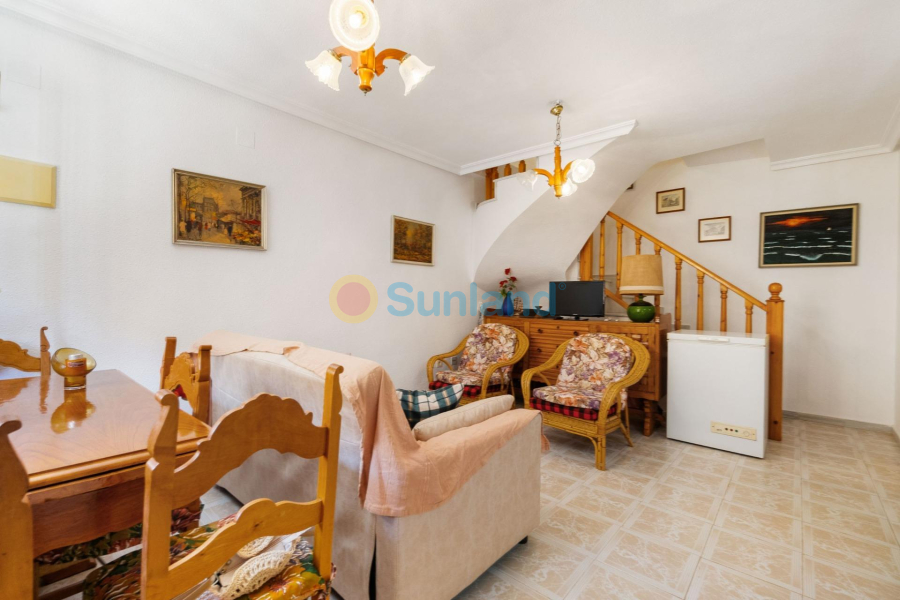 Använda fastigheter - Duplex - Torrevieja - La Mata