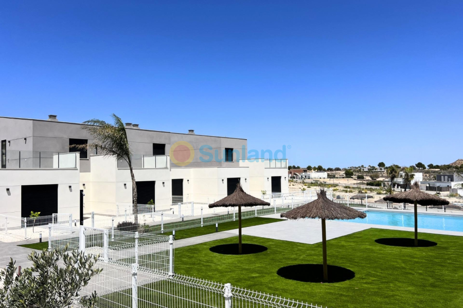 Neubau - Town House - BAÑOS Y MENDIGO - Altaona golf and country village