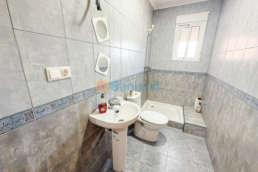 Resale - Villa - La Romana - 